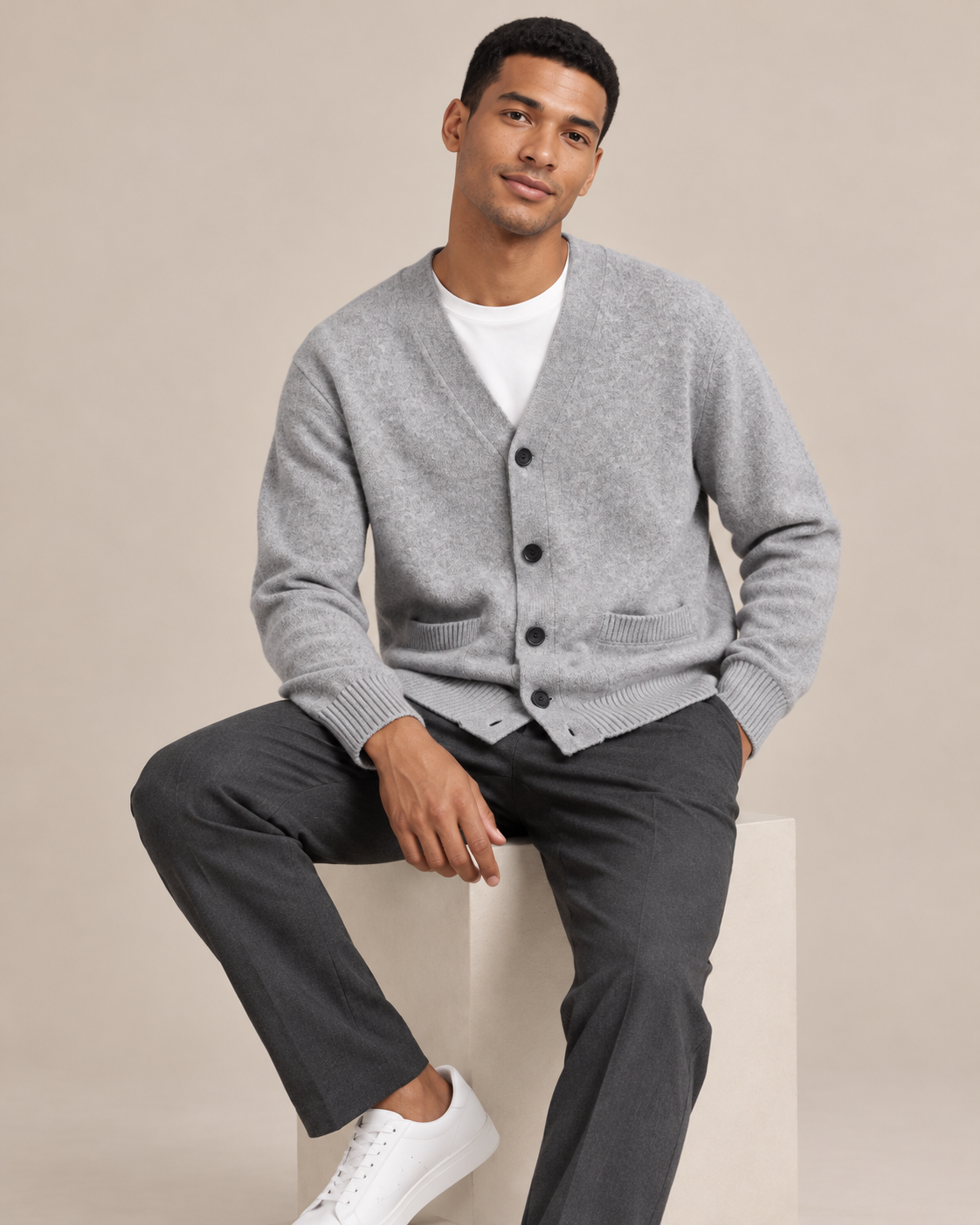 CARDIGAN BOUTONNÉ COL V