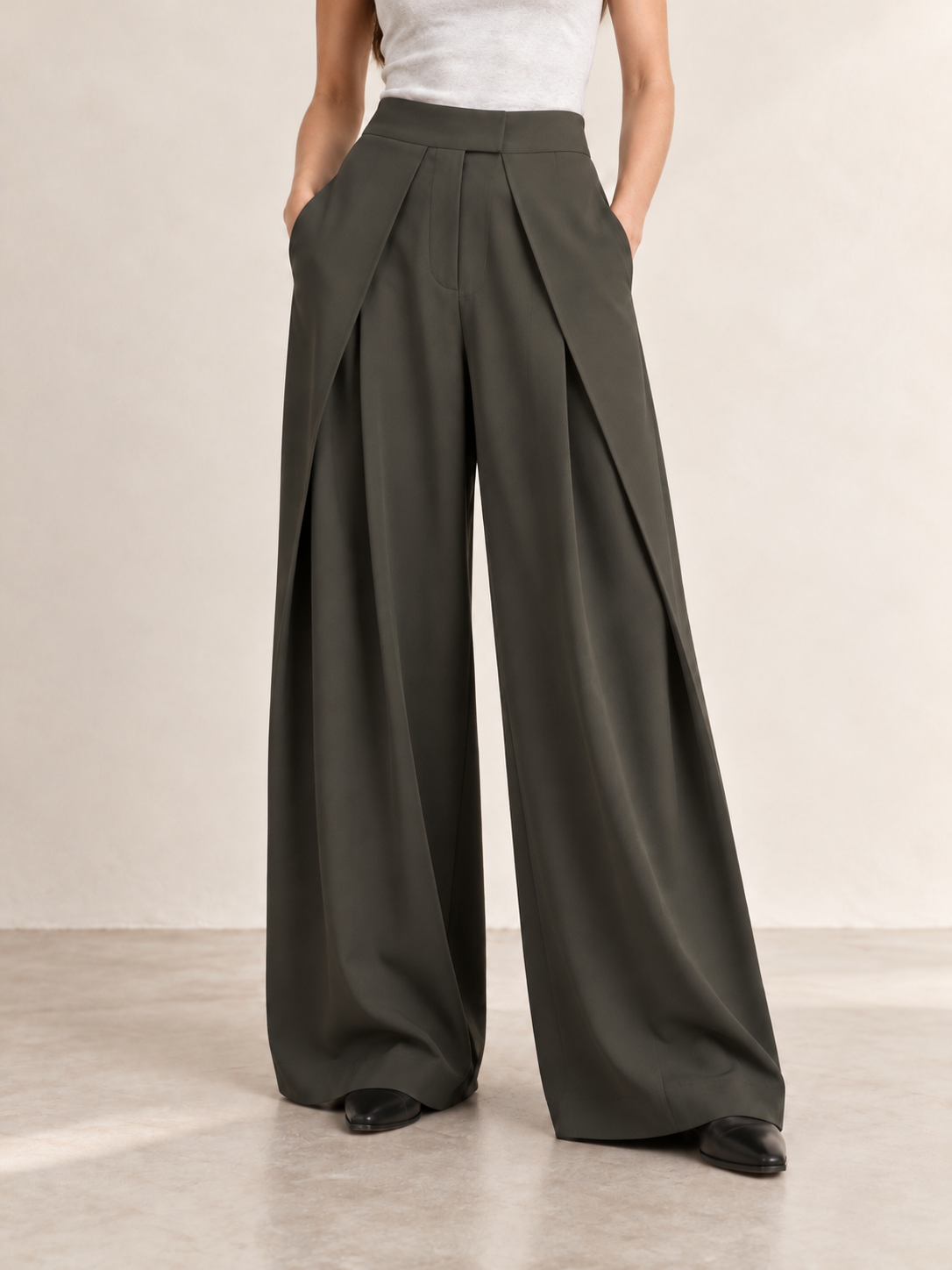 PANTALON LARGE À PINCES
