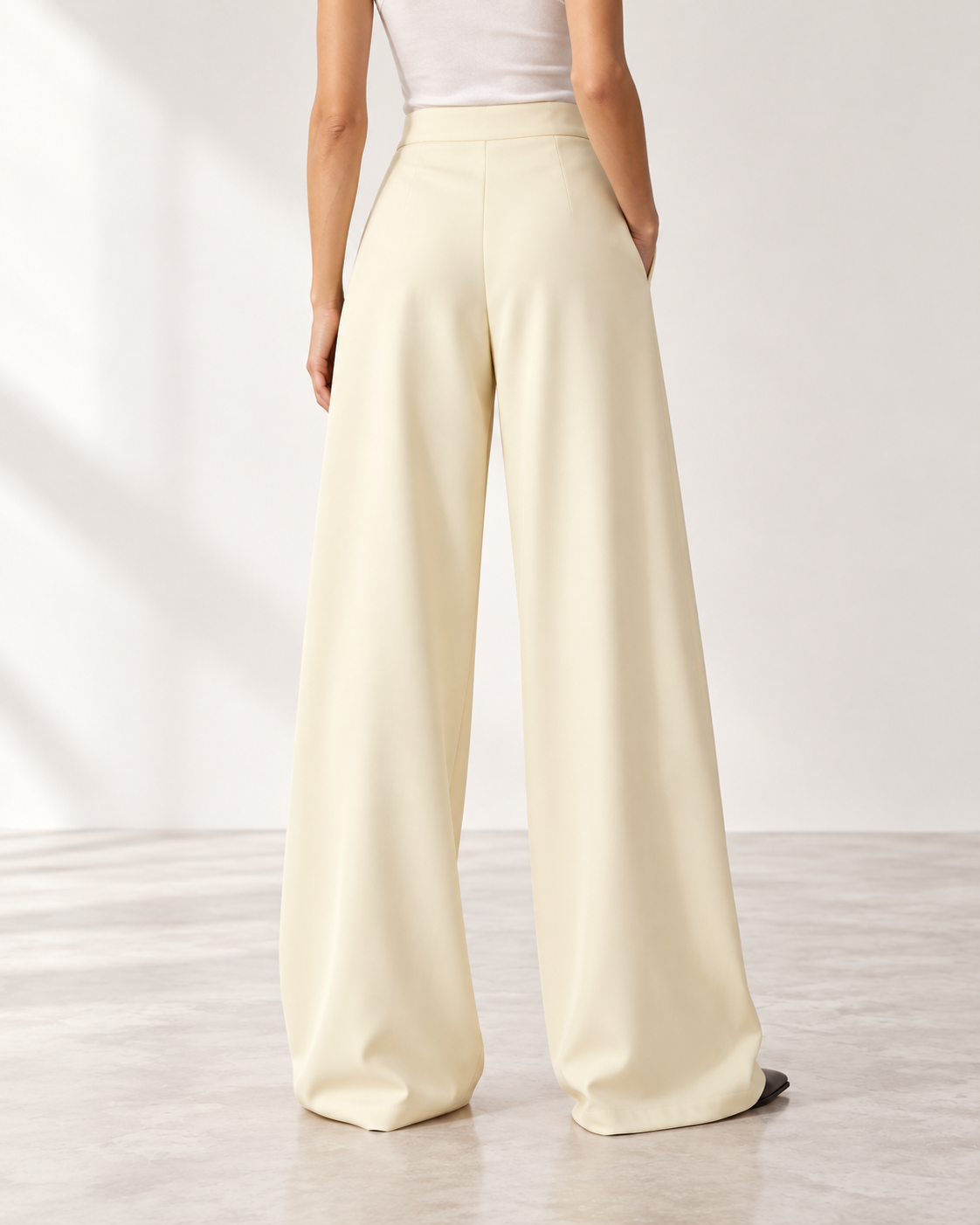 PANTALON LARGE À PINCES