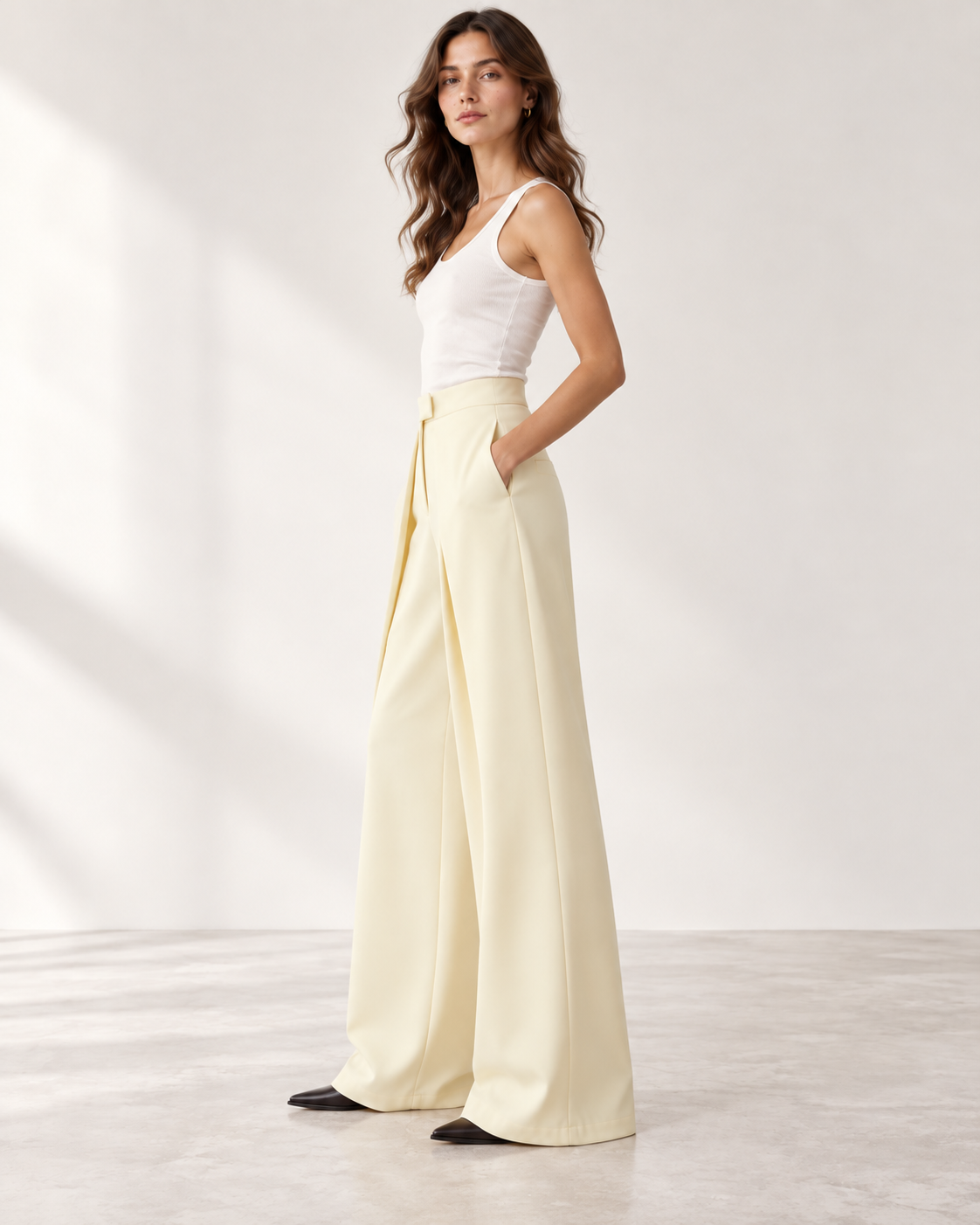 PANTALON LARGE À PINCES