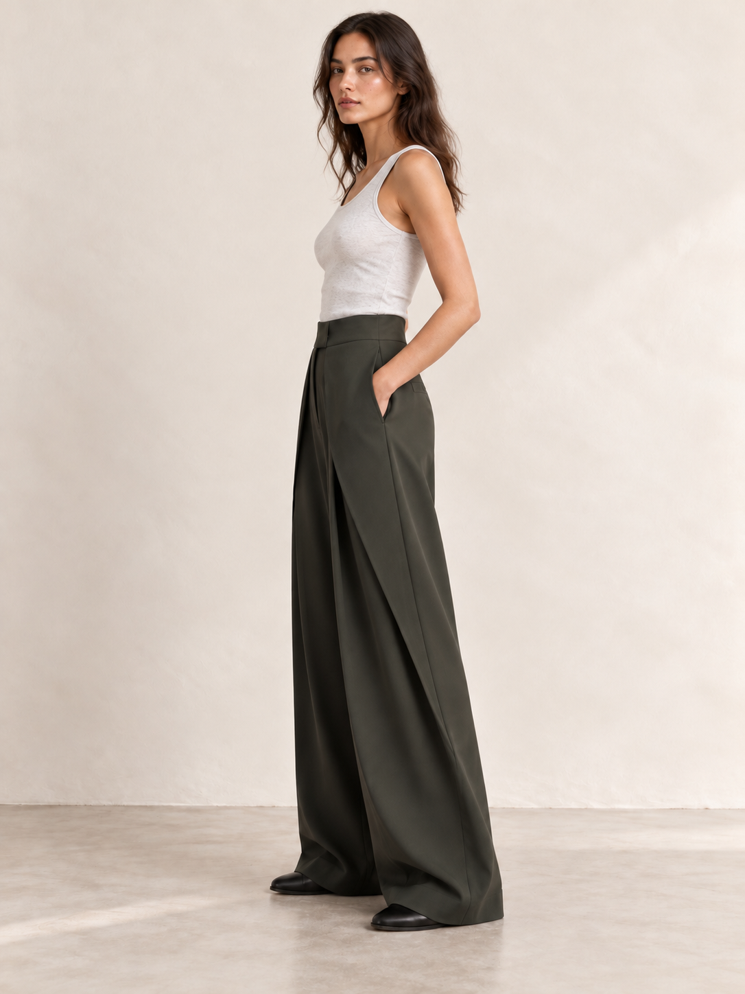 PANTALON LARGE À PINCES