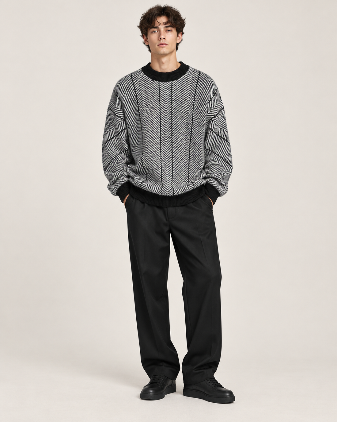 PULL COL ROND AVEC DÉTAILS CONTRASTÉS