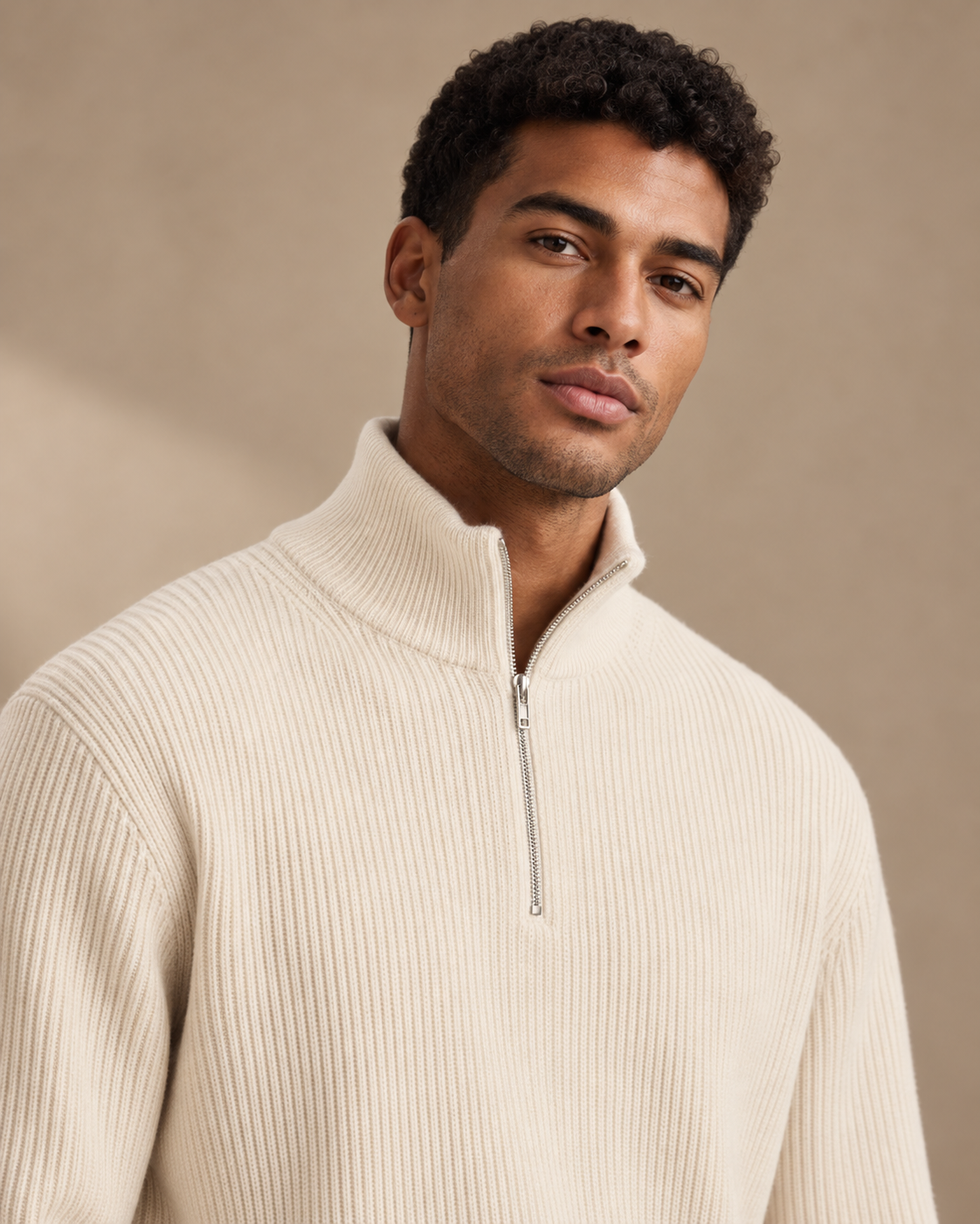 PULL COL MONTANT EN MAILLE DEMI-ZIP