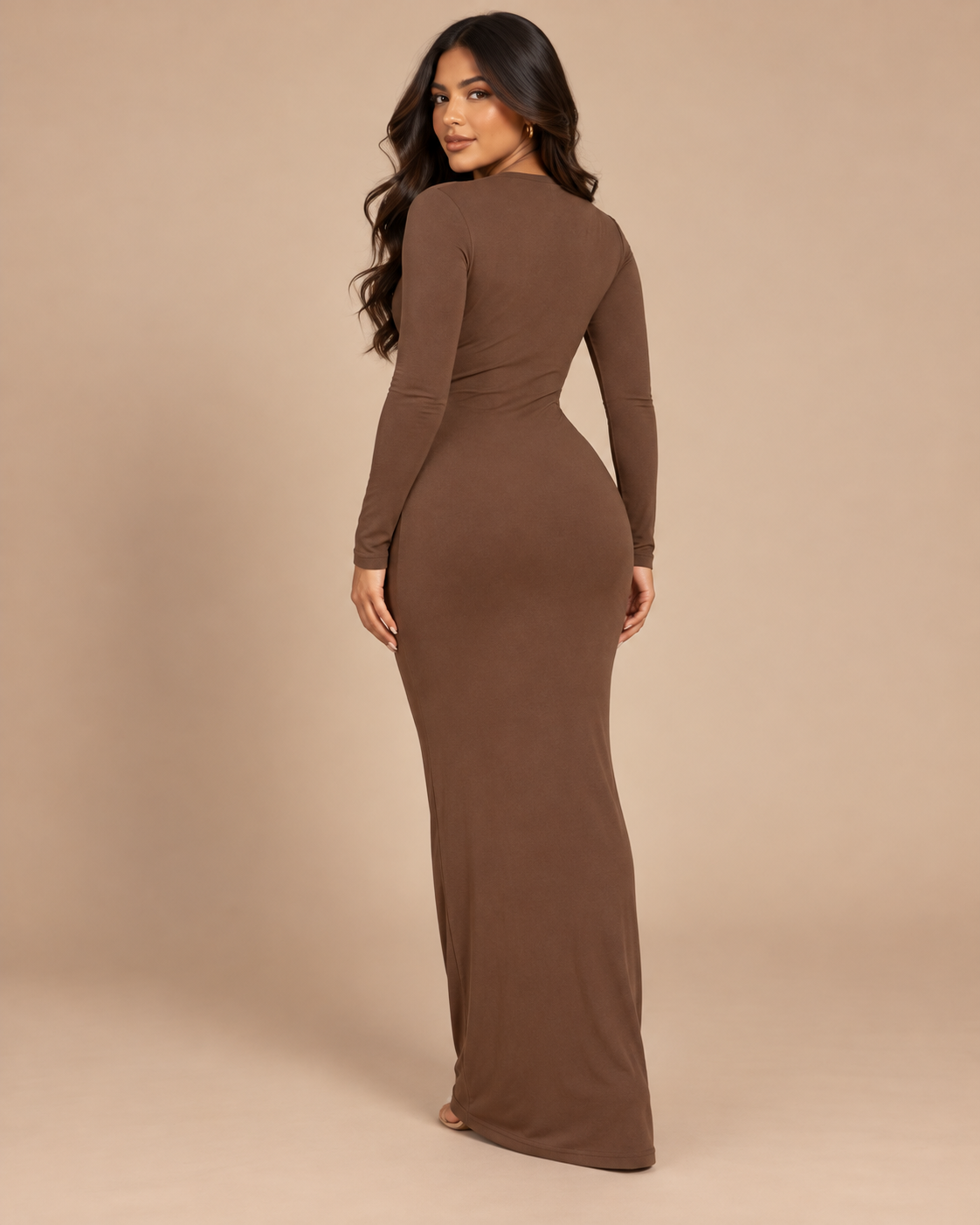 ROBE LONGUE EN MAILLE COL CARRÉ